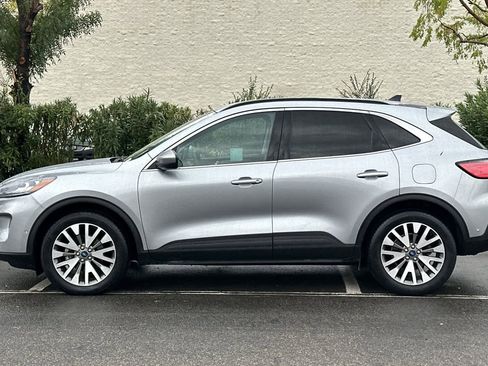 Certified 2021 Ford Escape Titanium w/ Class II Trailer Tow Package image 6