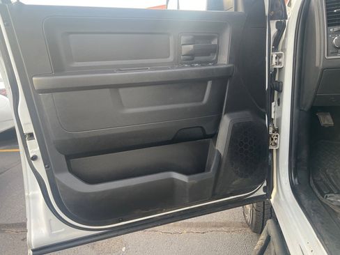 Used 2016 RAM 3500 Tradesman w/ Chrome Appearance Group image 8