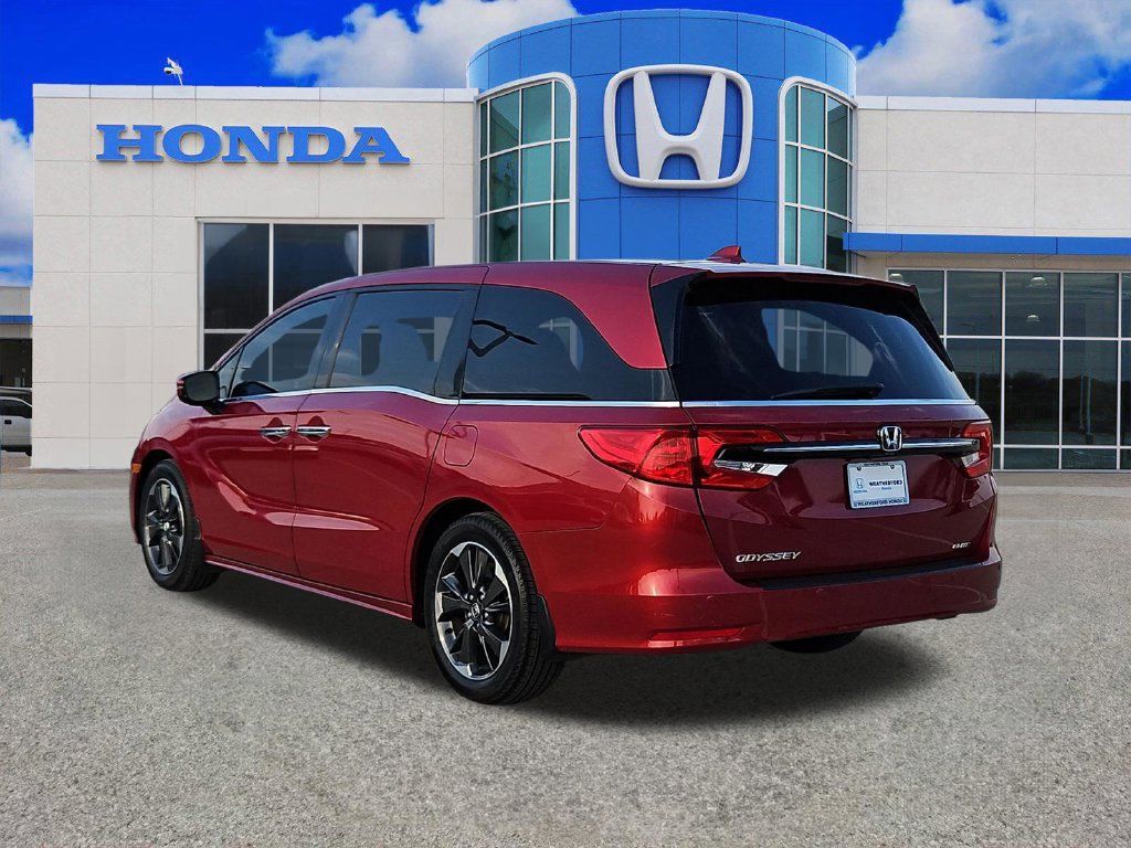 Used 2023 Honda Odyssey Elite image 5