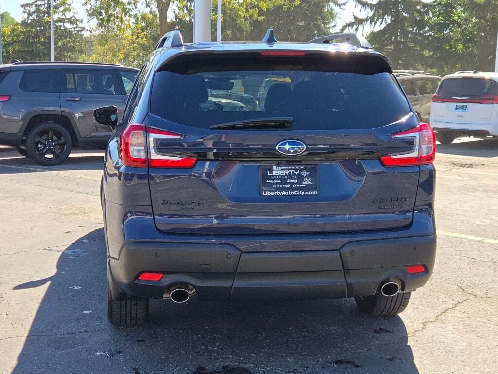 Used 2025 Subaru Ascent Bronze Edition w/ Popular Package #2 AWD/4WD image 16