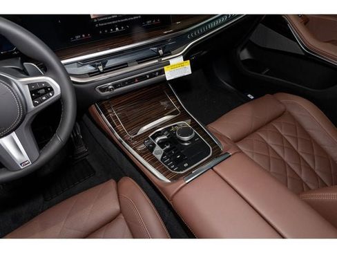 New 2026 BMW X5 xDrive40i w/ M Sport Package AWD/4WD image 39