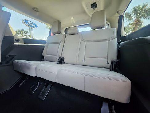 New 2026 Ford Expedition Max Active AWD/4WD image 13