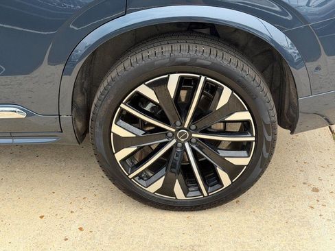Certified 2026 Volvo XC90 B6 Plus AWD/4WD image 8