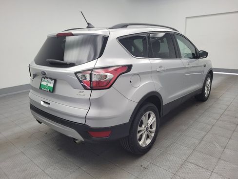 Used 2018 Ford Escape SE w/ Ford Safe & Smart Package FWD image 9