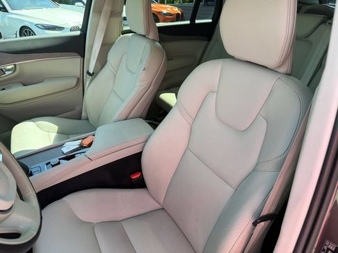 Used 2023 Volvo XC90 B6 Plus w/ Protection Package Premier AWD/4WD image 10