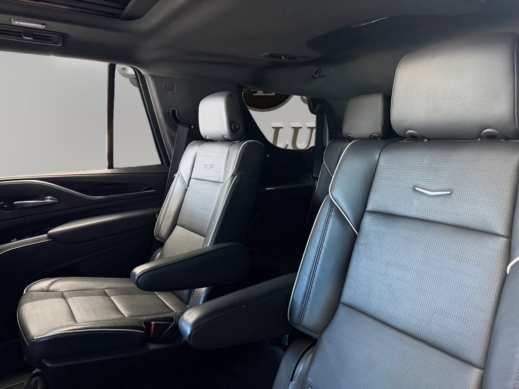 Used 2022 Cadillac Escalade Sport w/ Touring Package AWD/4WD image 13