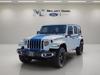 Used 2023 Jeep Wrangler Unlimited Sahara AWD/4WD video 2
