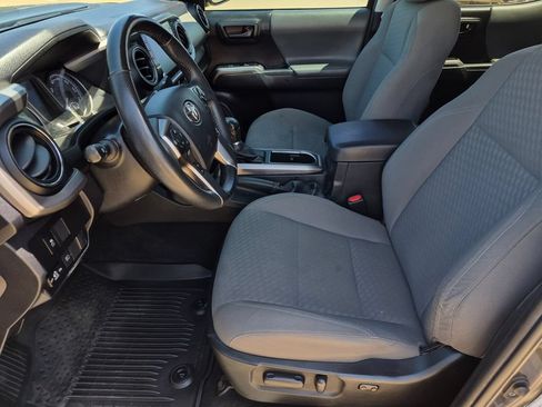 Used 2022 Toyota Tacoma SR5 RWD image 26