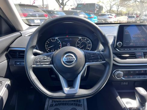 Used 2020 Nissan Altima 2.5 S FWD image 37