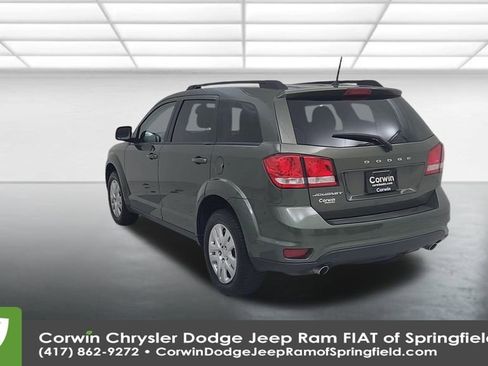 Used 2019 Dodge Journey SE image 11
