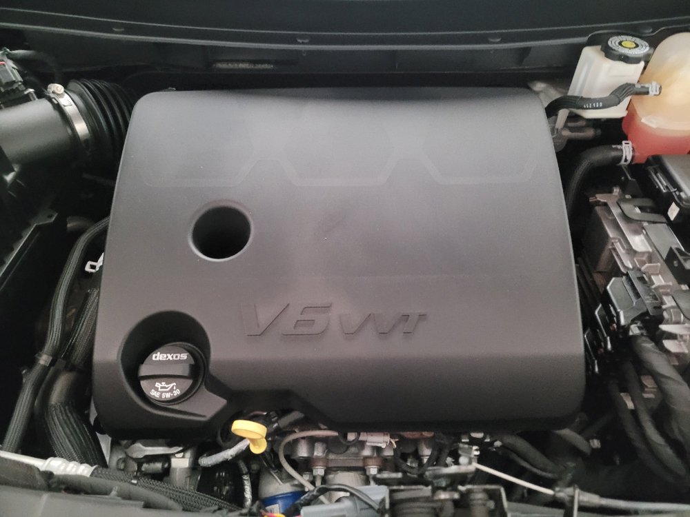 Used 2022 Chevrolet Traverse LS FWD image 30