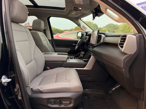 Used 2024 Toyota Sequoia Limited AWD/4WD image 46