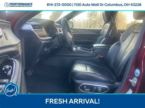 Used 2022 Jeep Grand Cherokee Overland w/ Advanced Protech Group III AWD/4WD image 12