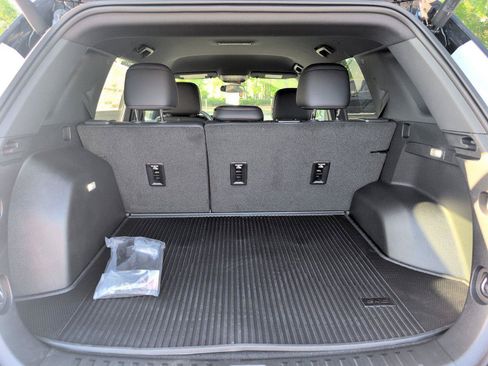 New 2026 GMC Terrain AT4 w/ Convenience Package III AWD/4WD image 7