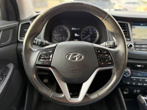 Used 2016 Hyundai Tucson Limited w/ Option Group 03 AWD/4WD image 25