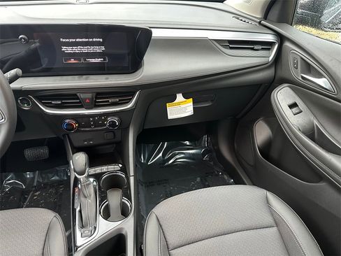 New 2026 Buick Encore GX Preferred image 18