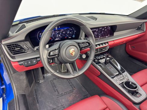 Used 2025 Porsche 911 Carrera image 12