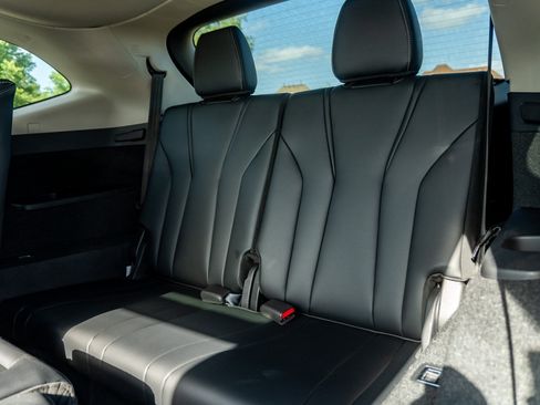 Used 2023 Acura MDX FWD w/ Technology Package image 16