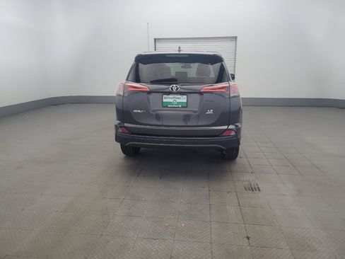 Used 2018 Toyota RAV4 LE w/ All Weather Liner Package AWD/4WD image 7