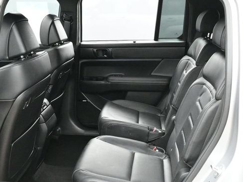 Used 2024 Hyundai Santa Fe Calligraphy FWD image 31