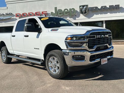 Used 2025 RAM 2500 Big Horn AWD/4WD image 1
