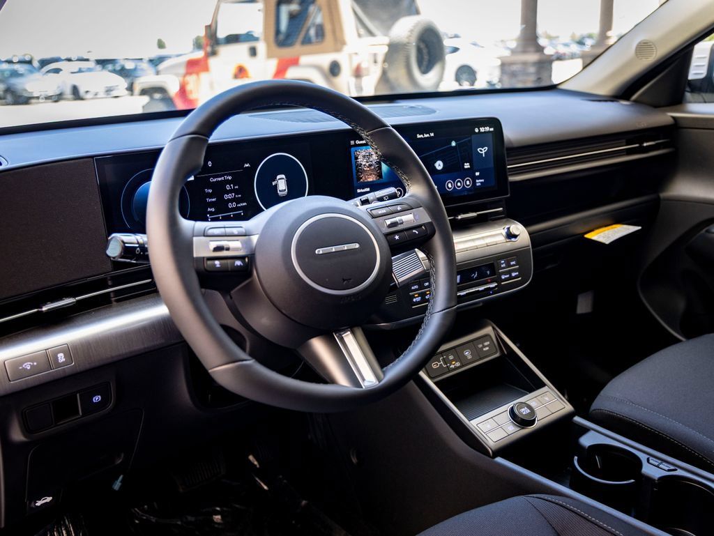 New 2025 Hyundai Kona SEL FWD image 15