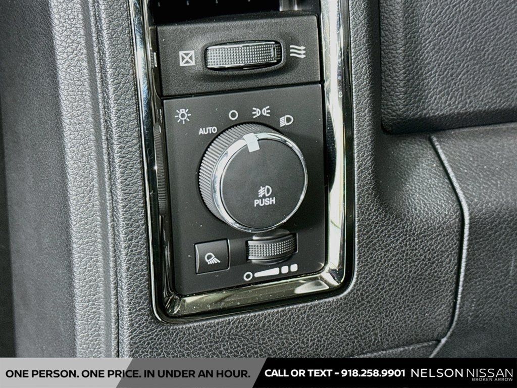 Used 2017 RAM 1500 Sport w/ Black Ram 1500 Sport Group AWD/4WD image 10