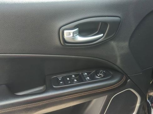 Used 2021 Jeep Compass Limited image 13