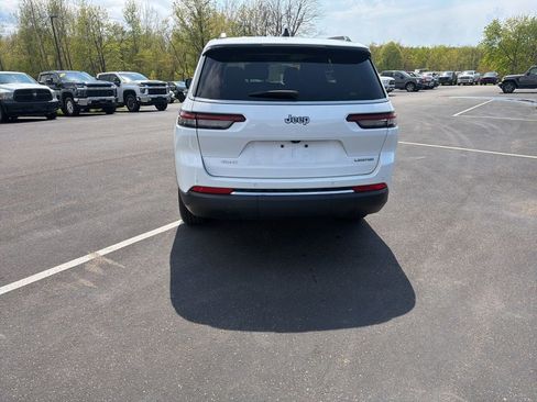 Used 2023 Jeep Grand Cherokee L Limited AWD/4WD image 6