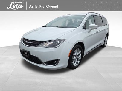 Used 2017 Chrysler Pacifica Touring-L w/ Tire & Wheel Group