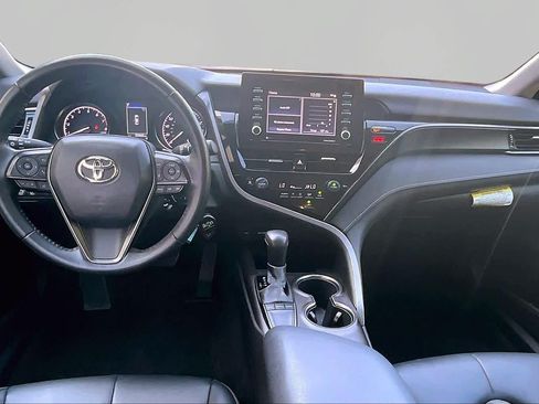 Certified 2022 Toyota Camry SE FWD image 16
