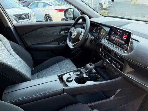 Used 2023 Nissan Rogue SV AWD/4WD image 27