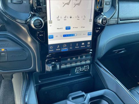 Certified 2024 RAM 3500 Limited image 32