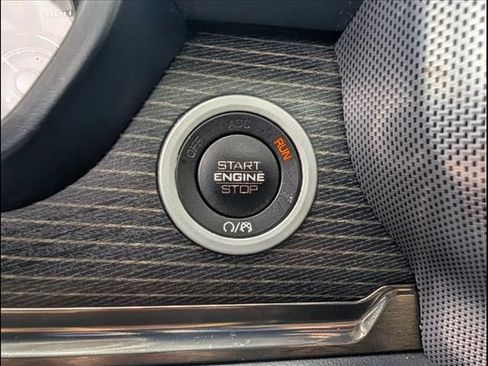 Used 2019 RAM 1500 Limited AWD/4WD image 11