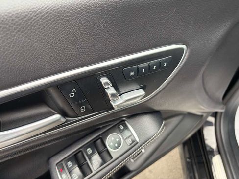 Used 2018 Mercedes-Benz CLA 250 4MATIC image 16