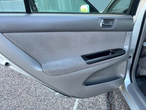 Used 2005 Toyota Camry SE FWD image 36