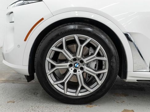 Used 2025 BMW X7 xDrive40i w/ Premium Package AWD/4WD image 43