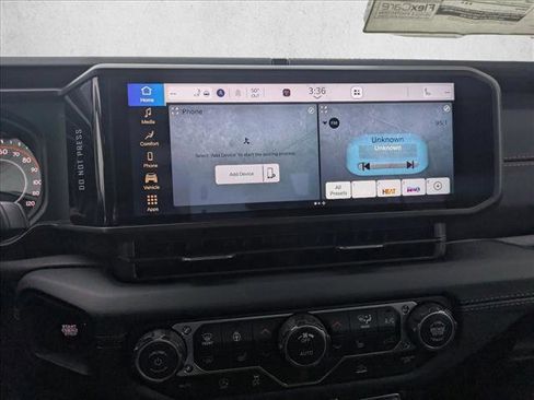 New 2026 Jeep Gladiator Sport image 12