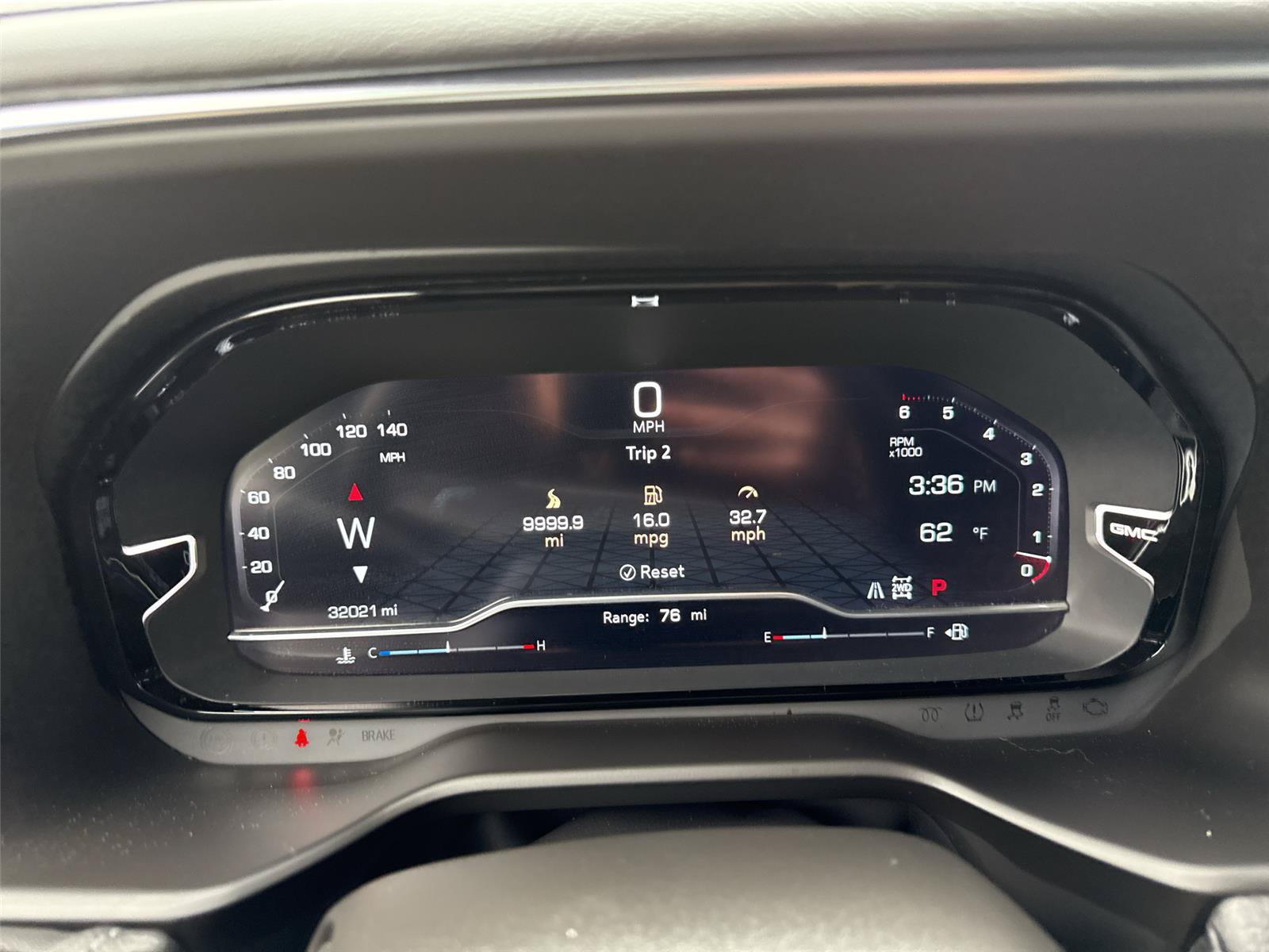 Certified 2023 GMC Yukon Denali AWD/4WD image 9