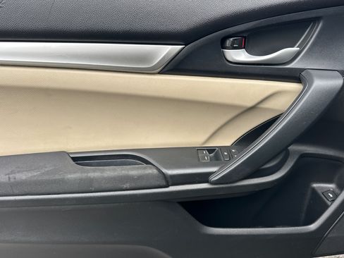 Used 2016 Honda Civic LX-P image 10