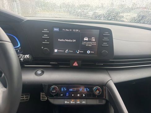 Used 2025 Hyundai Elantra Sport FWD image 26