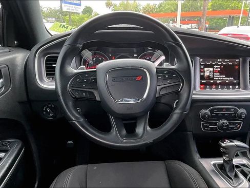 Used 2019 Dodge Charger R/T RWD image 5