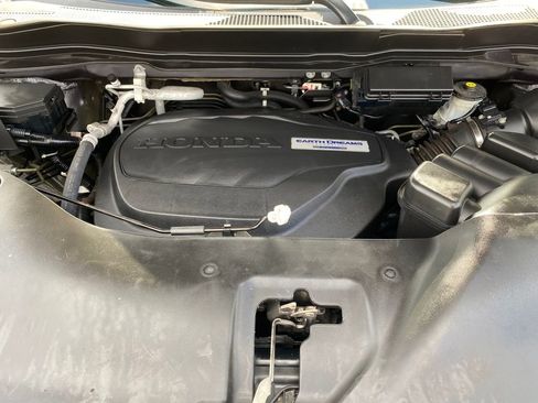 Used 2020 Honda Pilot Touring image 36