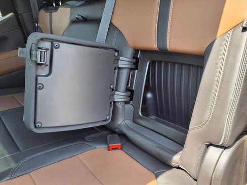 Used 2022 Chevrolet Silverado 1500 High Country image 17