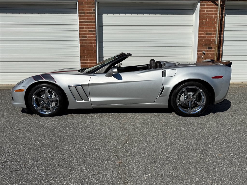 Used 2011 Chevrolet Corvette Grand Sport w/ Preferred Equipment Group RWD image 23