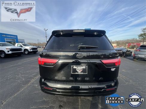 Used 2024 Toyota Sequoia image 32