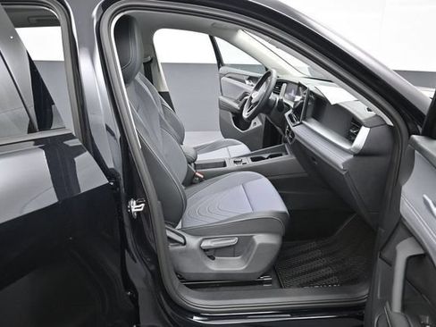 New 2026 Volkswagen Tiguan SE AWD/4WD image 14