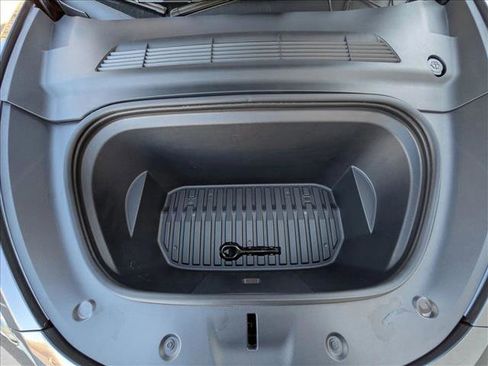 Used 2023 Tesla Model Y Long Range image 24