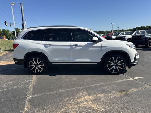 Used 2022 Honda Pilot Touring image 9