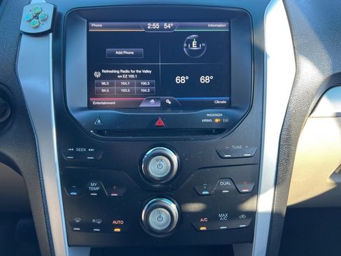 Used 2013 Ford Explorer XLT image 5